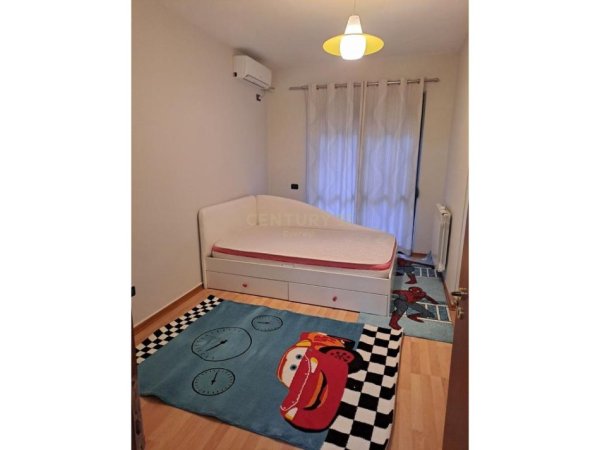 Tirane, jap me qera apartament 2+1 Kati 2, 118 m² 650 € (Rruga Eduart Mano)