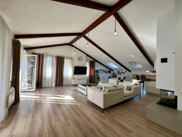 Tirane, jepet me qera apartament+verande | Penthouse 3+1+Ballkon Kati 2, 250 m² 2.200 € (Secret Garden Residence)