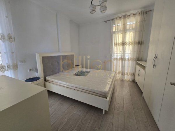 Tirane, shitet apartament 2+1+Ballkon Kati 7, 250.000 € 