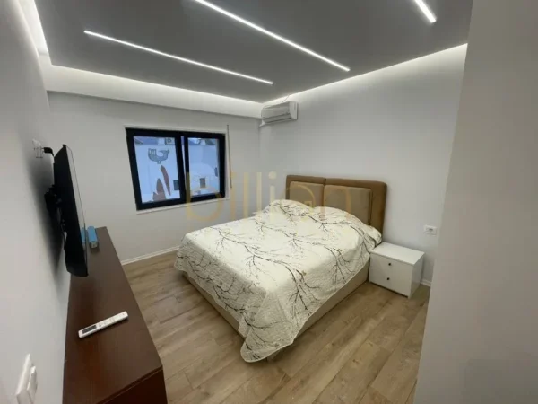 Tirane, jap me qera apartament 1+1+Ballkon , 69 m² 650 € 