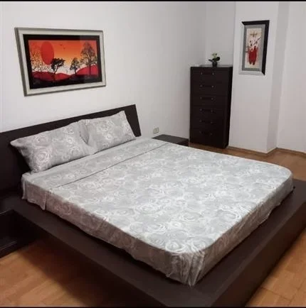 Tirane, jepet me qera apartament 1+1 Kati 4, 65 m² 600 € (Market Joena 21 Dhjetori)