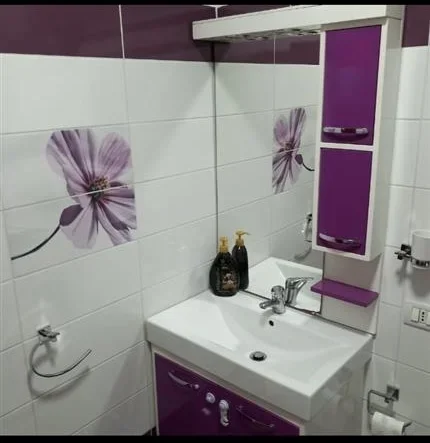 Tirane, jepet me qera apartament 1+1 Kati 4, 65 m² 600 € (Market Joena 21 Dhjetori)