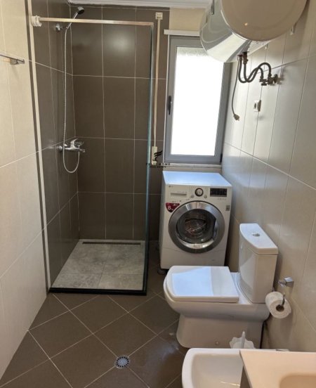 Tirane, jepet me qera apartament 1+1 , 70 m² 750 € (5 MAJI)