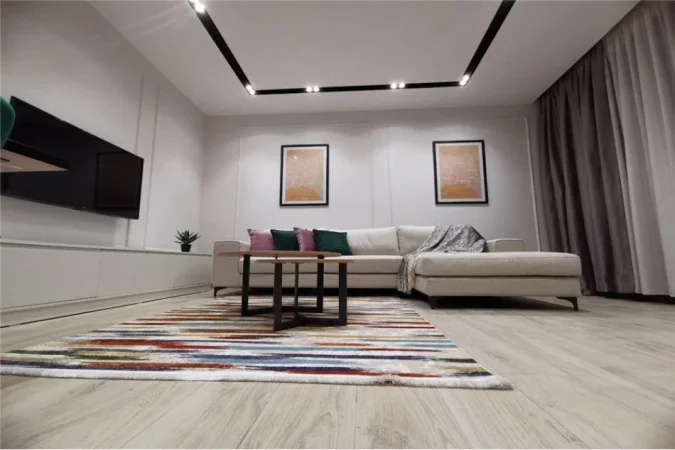 Tirane, jepet me qera apartament 1+1+Aneks+Ballkon Kati 1, 80 m² 950 €