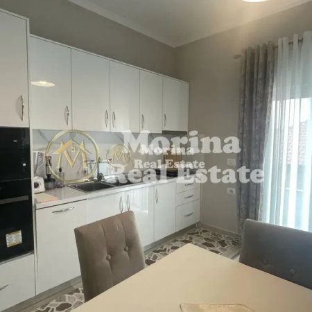 Tirane, jepet me qera shtepi 2+1 Kati 2, 120 m² 600 € (Vilat Gjermane)