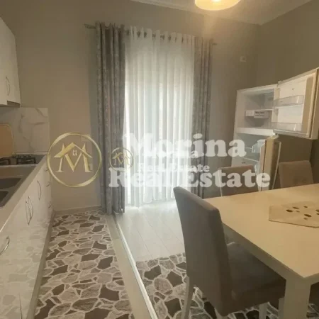 Tirane, jepet me qera shtepi 2+1 Kati 2, 120 m² 550 € (Vilat Gjermane)