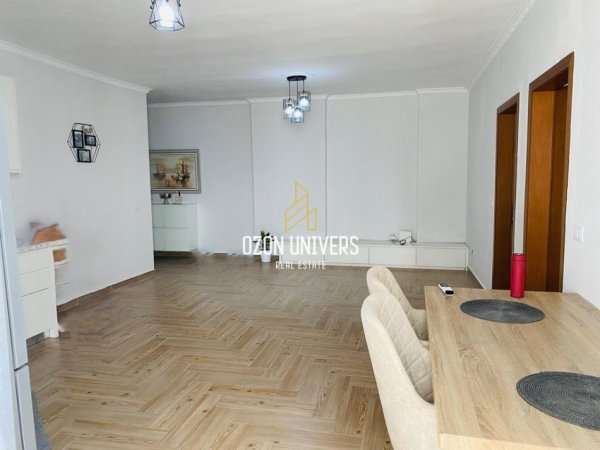 Tirane, jepet me qera apartament 2+1+Ballkon Kati 2, 85 m² 650 € (Rruga Don Bosko)
