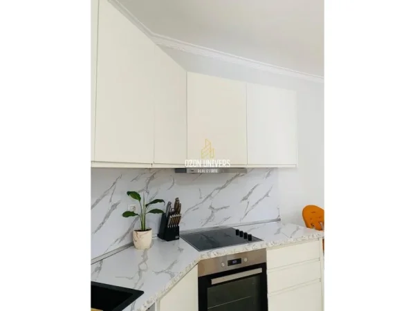 Tirane, jepet me qera apartament 2+1+Ballkon Kati 2, 85 m² 650 € (Rruga Don Bosko)