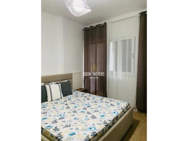 Tirane, jepet me qera apartament 2+1+Ballkon Kati 2, 85 m² 650 € (Rruga Don Bosko)