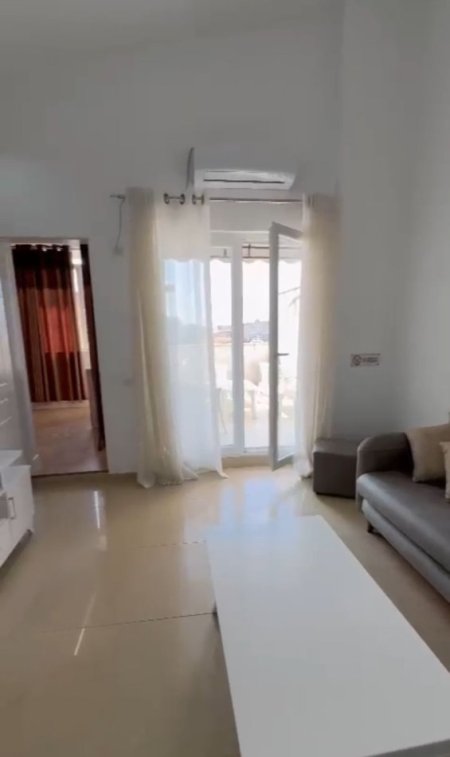 Tirane, jepet me qera apartament 2+1+Ballkon Kati 6, 80 m² 500 € 