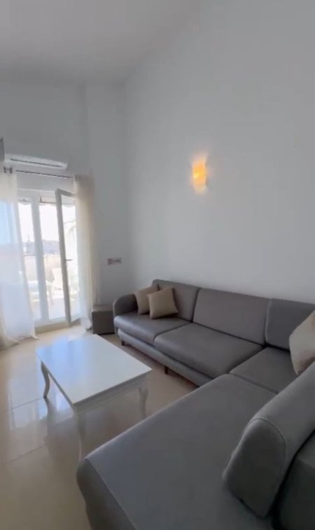 Tirane, jepet me qera apartament 2+1+Ballkon Kati 6, 80 m² 500 € 