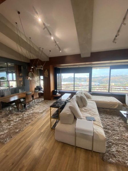 Tirane, jepet me qera apartament 3+1+Ballkon Kati 5, 150 m² 1.700 € (liqeni thate)