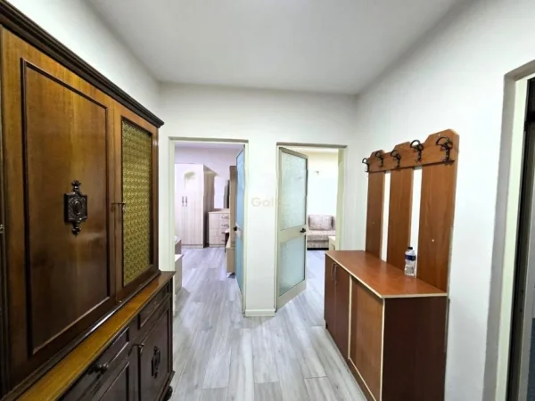 Tirane, shitet apartament 1+1 Kati 1, 60 m² 147.000 € (myslym shyri)