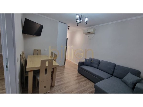 Tirane, shitet apartament 1+1+Ballkon , 60 m² 125.000 € 