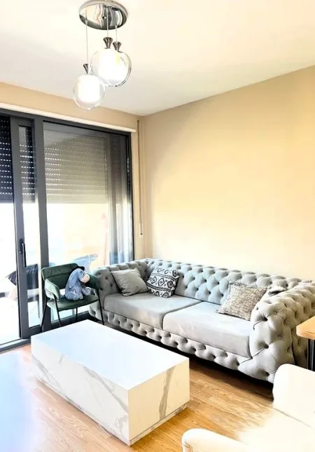 Tirane, jepet me qera apartament 2+1 Kati 9, 90 m² 750 € (doon bosco)