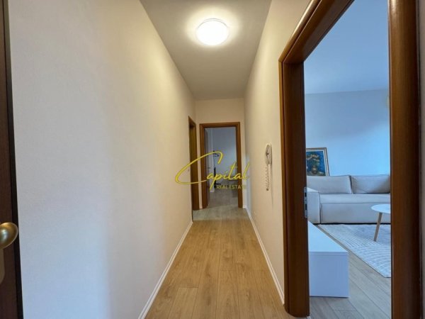 Tirane, jepet me qera apartament 1+1 Kati 5, 70 m² 700 € (RRUGA E KAVAJES)