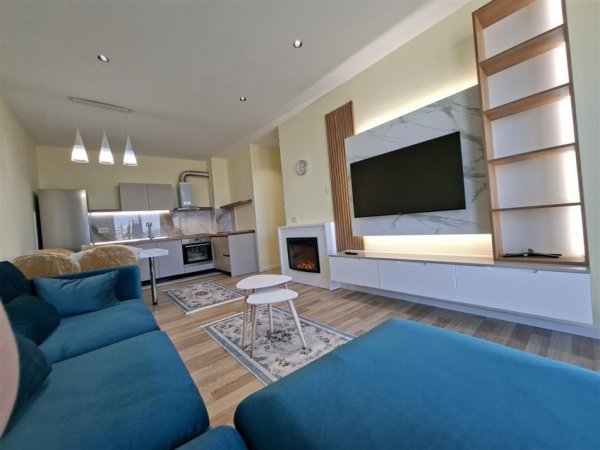 Tirane, jepet me qera apartament 2+1+Ballkon Kati 6, 94 m² 1.500 € (MINE PEZA)