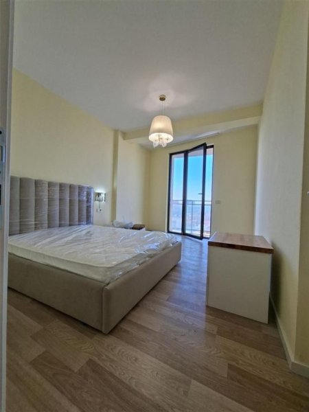 Tirane, jepet me qera apartament 2+1+Ballkon Kati 6, 94 m² 1.500 € (MINE PEZA)