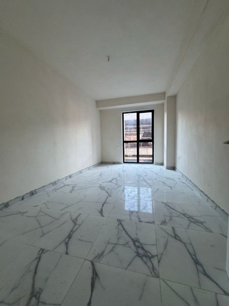 Tirane, shitet apartament 3+1+Aneks+Ballkon Kati 2, 181 m² 207.800 € 