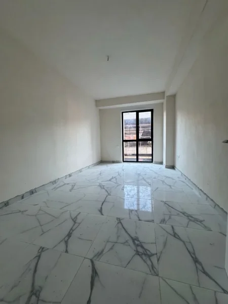 Tirane, shitet apartament 3+1+Aneks+Ballkon Kati 2, 181 m² 207.800 € 