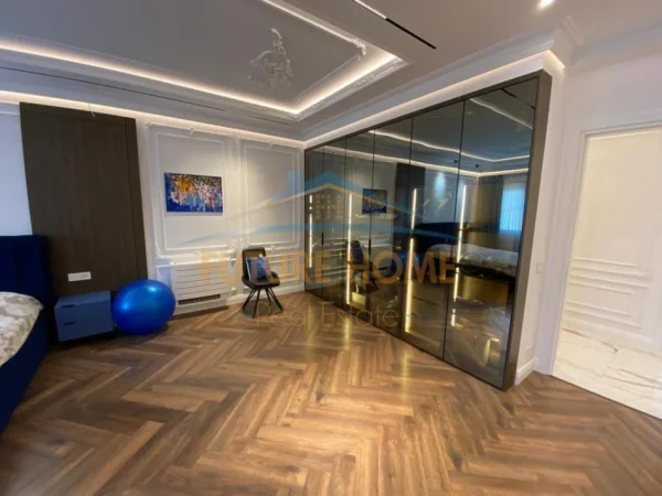 Tirane, shitet apartament 4+1 Kati 6, 257 m² 650.000 € (Rezidenca Euro 3D)