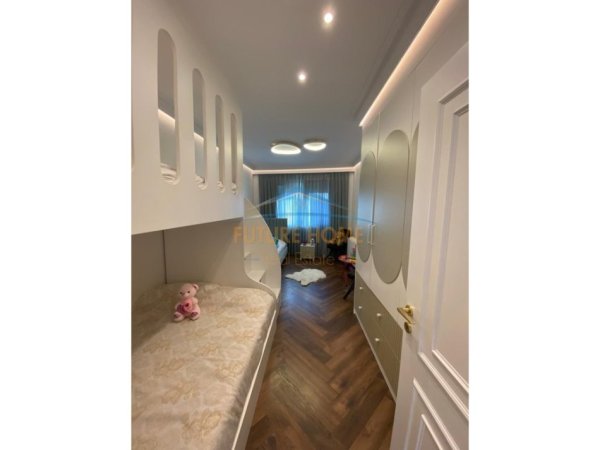Tirane, shitet apartament 4+1 Kati 6, 257 m² 650.000 € (Rezidenca Euro 3D)
