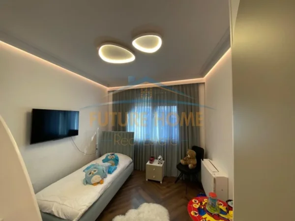 Tirane, shitet apartament 4+1 Kati 6, 257 m² 650.000 € (Rezidenca Euro 3D)