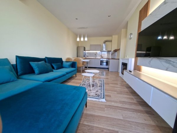 Tirane, jepet me qera apartament 2+1+Aneks+Ballkon Kati 6, 100 m² 1.500 € (Golden Tower Residence)