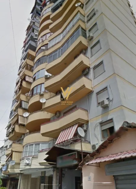 Tirane, shitet apartament 1+1 Kati 7, 360.000 € (9 KATESHET)