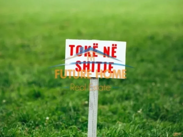 Tirane, shitet toke , 158 m² 600.000 € (Allias)