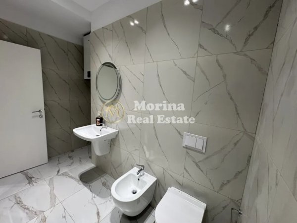 Tirane, jepet me qera apartament 2+1 Kati 14, 104 m² 1.100 € (Mine Peza)