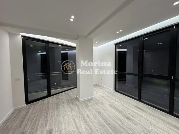 Tirane, jepet me qera apartament 2+1 Kati 14, 104 m² 1.100 € (Mine Peza)