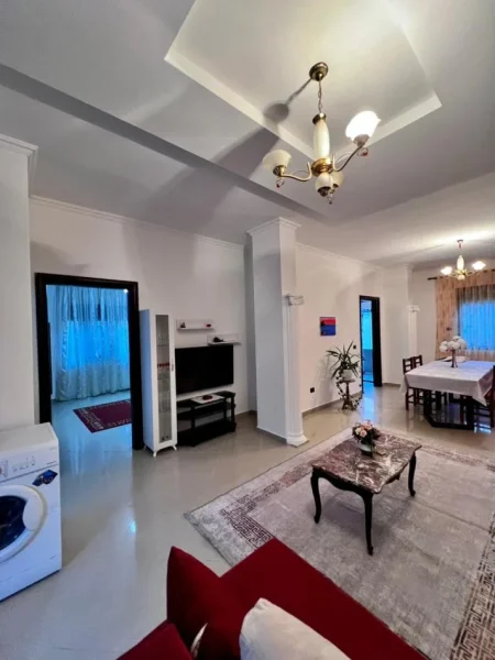 Tirane, jepet me qera apartament 2+1 Kati 2, 110 m² 520 € (Rruga Gjin Gjergji)