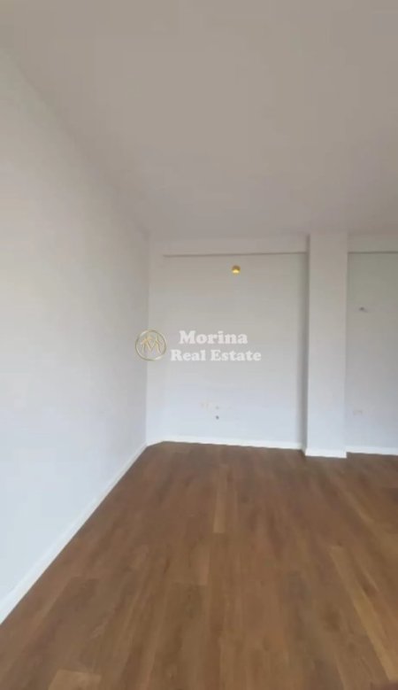 Tirane, shitet apartament 1+1 Kati 2, 55 m² 95.000 € (Fresku)