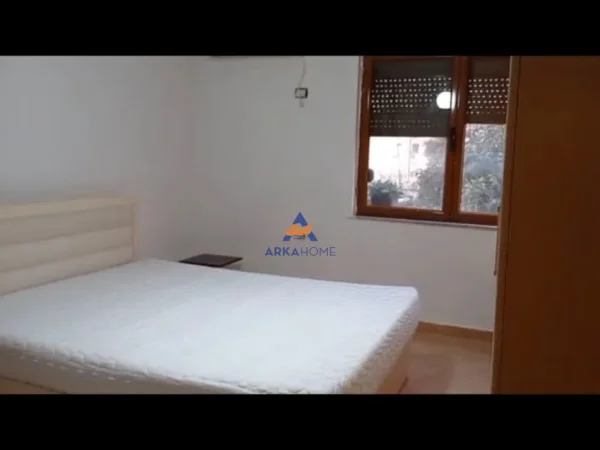 Tirane, shitet apartament 1+1+Ballkon Kati 4, 53 m² 125.000 € 