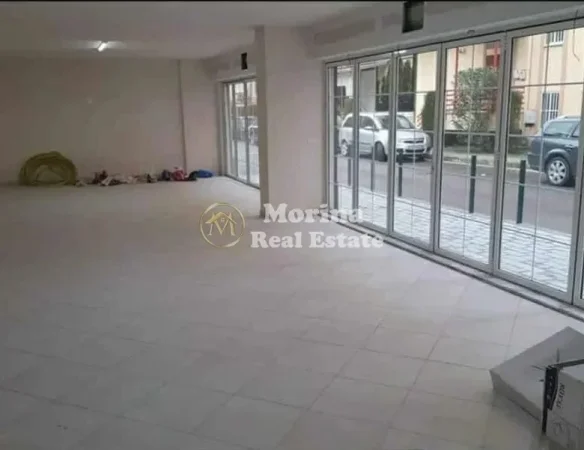 Tirane, jepet me qera ambjent biznesi Kati 0, 100 m² 700 € (Rruga Peti)