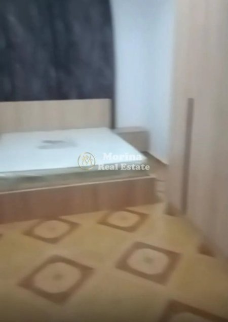 Tirane, jepet me qera apartament 1+1 Kati 2, 60 m² 500 € (Vasil Shanto)