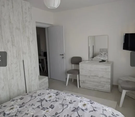 Tirane, jepet me qera apartament 2+1 Kati 2, 72 m² 650 € (selvia)