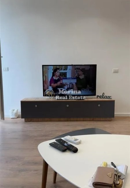 Tirane, jepet me qera apartament 1+1 Kati 4, 65 m² 550 € (Ish Fusha e Aviacionit)