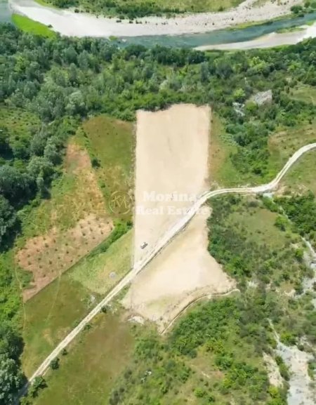 Tirane, shitet truall , 5.000 m² 600.000 € (Picalle)