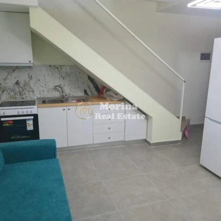 Tirane, jepet me qera apartament duplex 1+1 Kati 1, 70 m² 400 € (Selite)