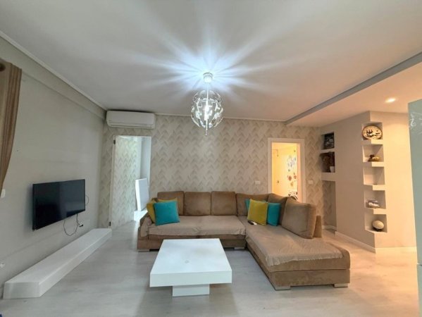 Tirane, shitet apartament 2+1 , 92 m² 146.000 € 