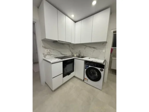 Tirane, jepet me qera apartament 2+1+Ballkon Kati 2, 52 m² 700 € (seliva siri kodra)