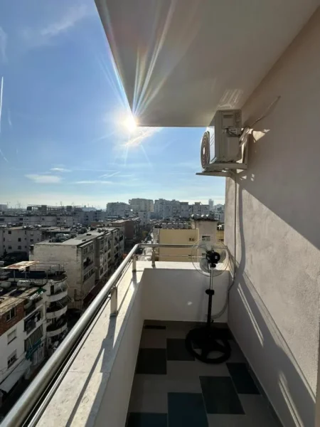 Durres, shitet apartament 3+1+Ballkon Kati 7,