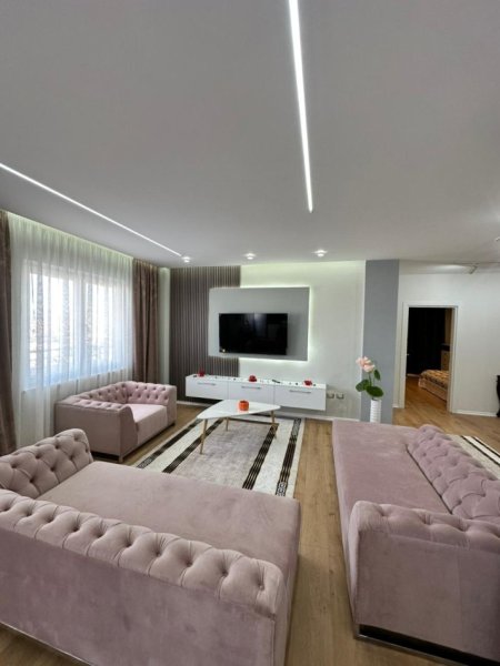 Durres, shitet apartament 3+1+Ballkon Kati 7,