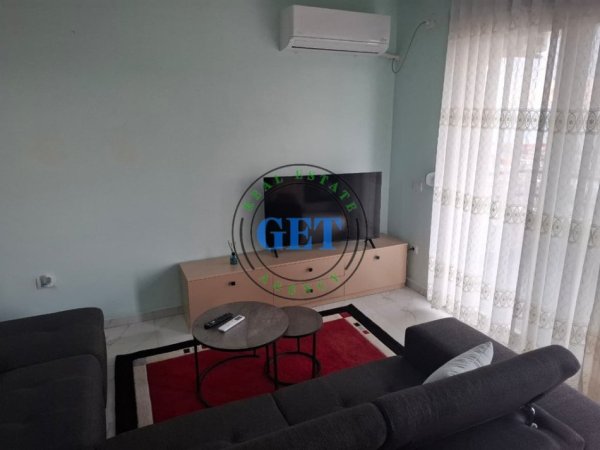 Durres, jepet me qera apartament 2+1 Kati 8, 80 m² 600 € 