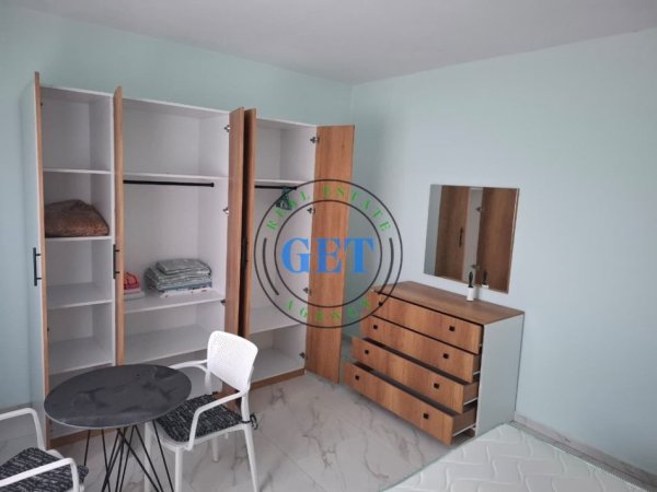 Durres, jepet me qera apartament 2+1 Kati 8, 80 m² 600 € 