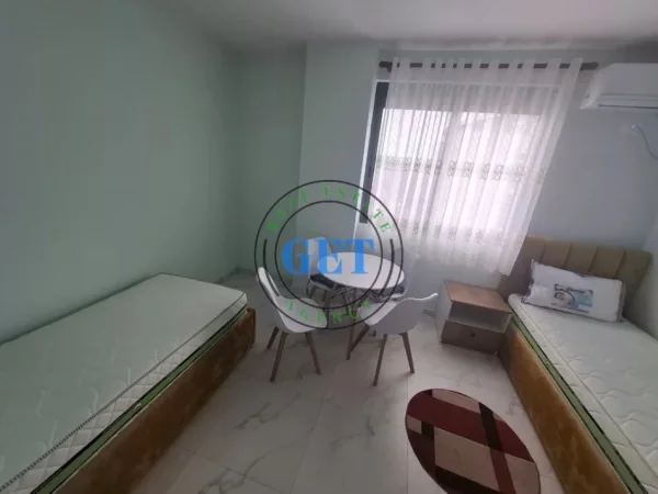 Durres, jepet me qera apartament 2+1 Kati 8, 80 m² 600 € 