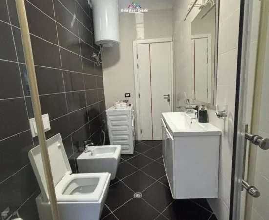 Tirane, jepet me qera apartament 1+1 Kati 3, 85 m² 600 € (Rruga Selite e Vjeter)