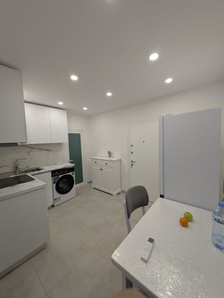 Tirane, jepet me qera apartament 2+1 Kati 2, 72 m² 650 € (Rruga Siri Kodra)